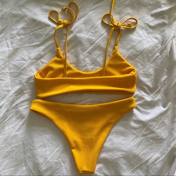 Yellow Zaful Bikini - Picture 2 of 3